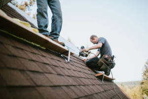 Find Local Roofers & Roofing Contractors in Cement City, MI